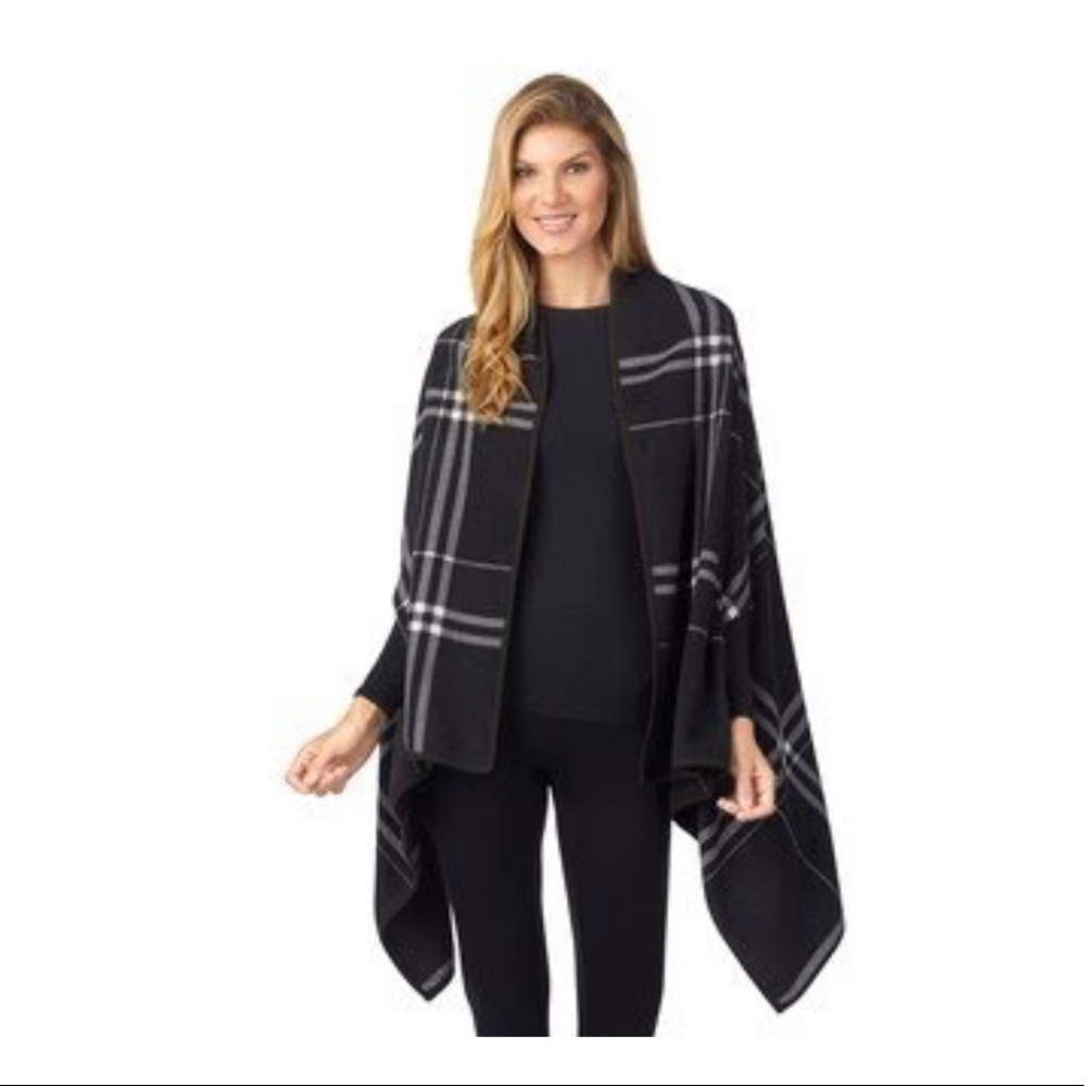 Cuddl Duds Plaid Blanket Wrap Arm Holes Shawl